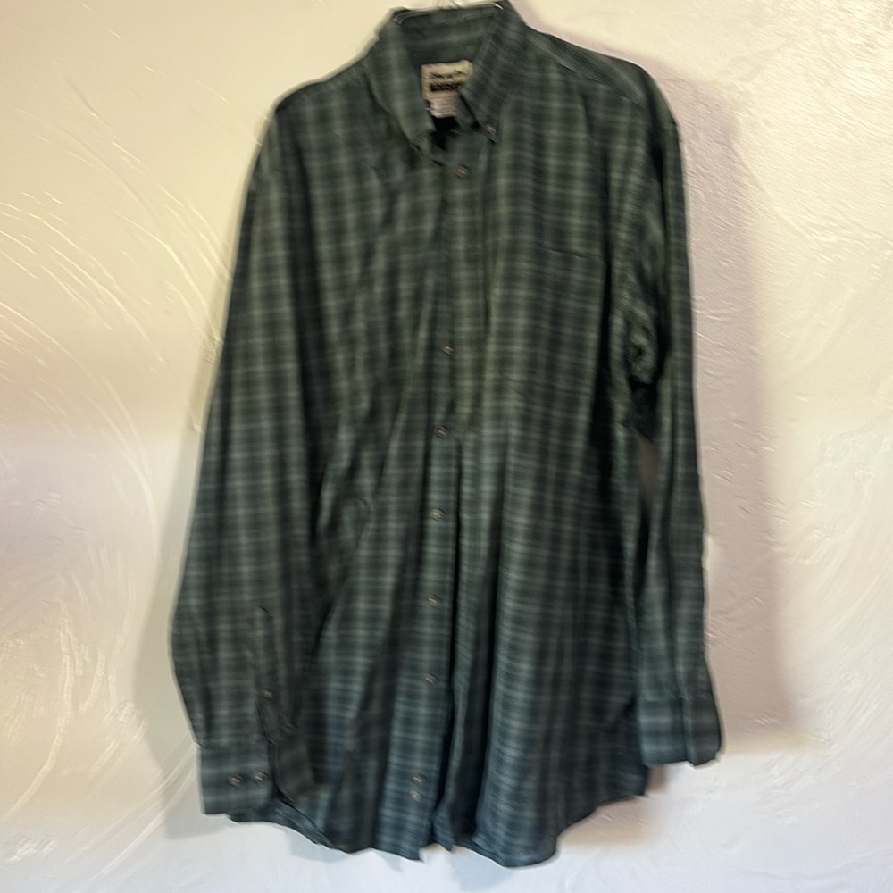 Men’s long sleeve button up shirt. Plaid green
